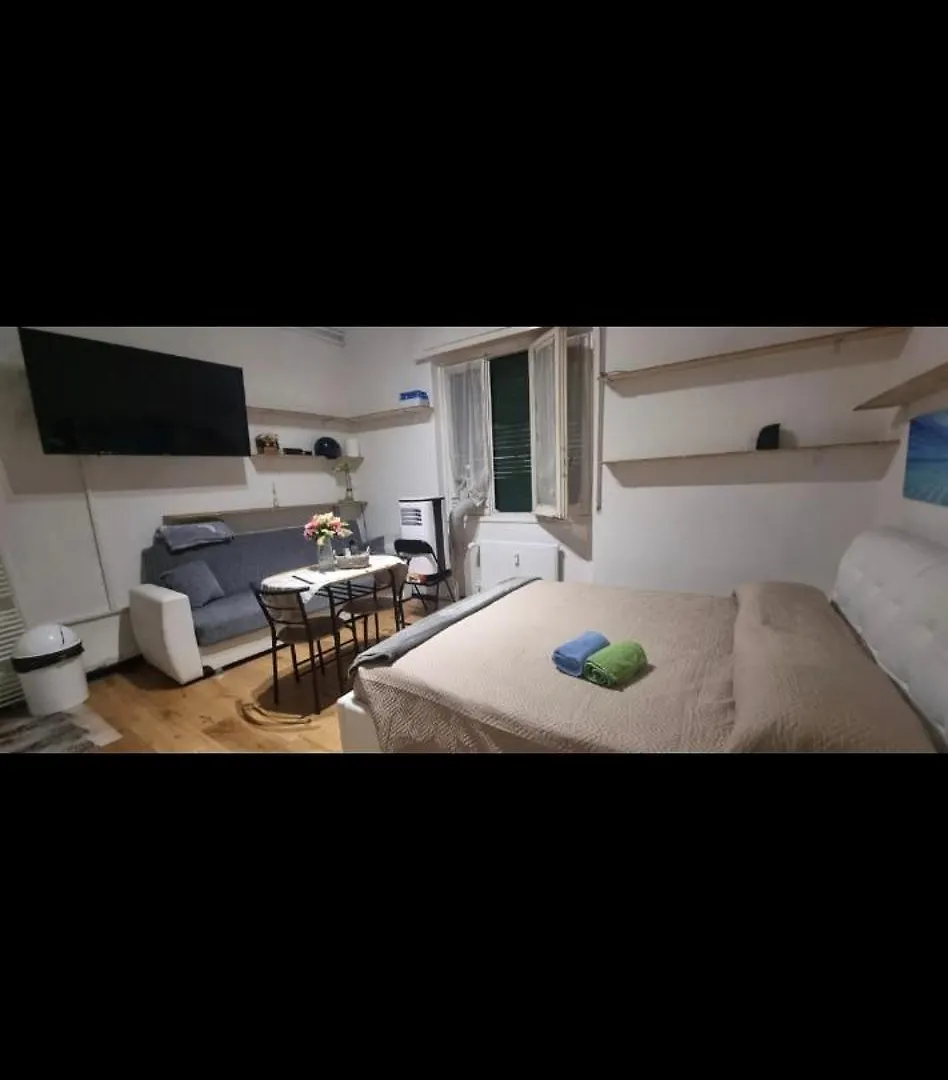 ジェノヴァBrambilla'S Houseアパートメント ジェノヴァ